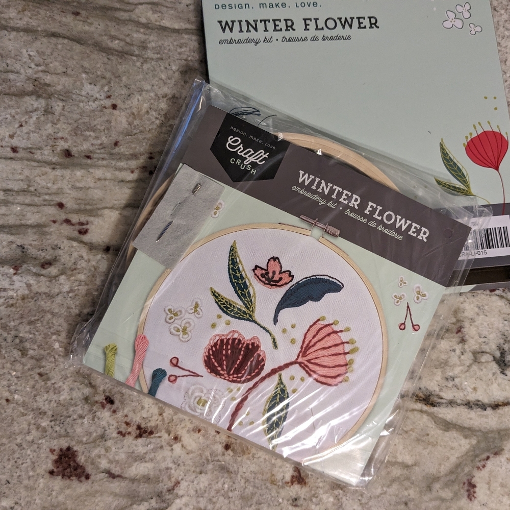 Embroidery Kit Craft Crush Winter Flower Thread, Ring & Needle Included Gift NEW